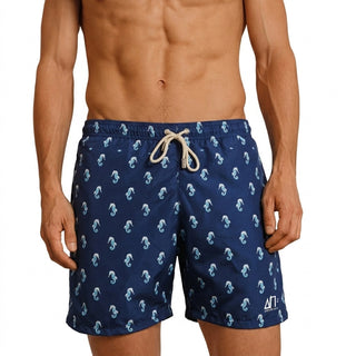 <tc>Bañador</tc> El hombre caballito de mar