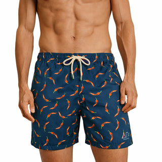 Costume mare uomo a pantaloncino AM2. Leggero, asciuga rapido e veste comodo. Stile italiano per vivere l’estate dentro e fuori dall’acqua.